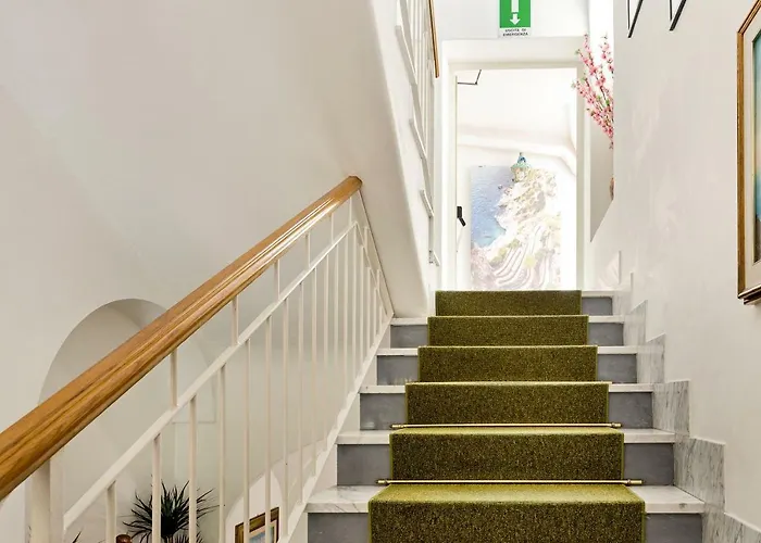 Carmencita Hotell 3*