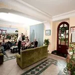 Отель Carmencita 3*