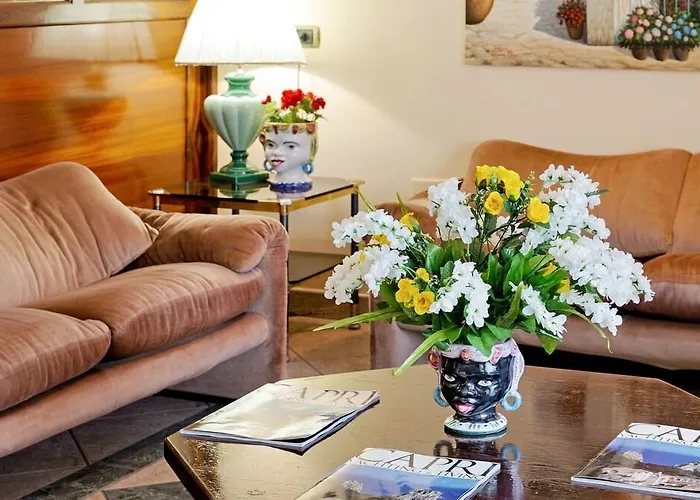 Carmencita 3* アナカプリ