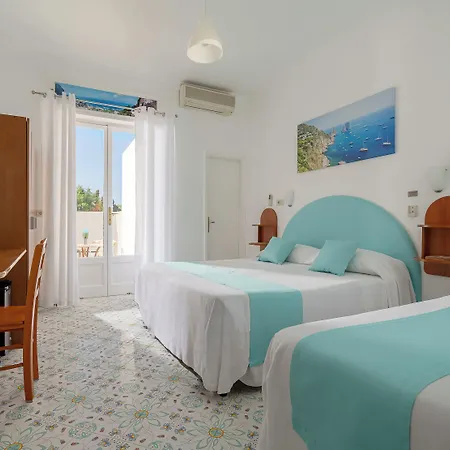 Hotel Carmencita 3*