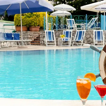 Отель Carmencita